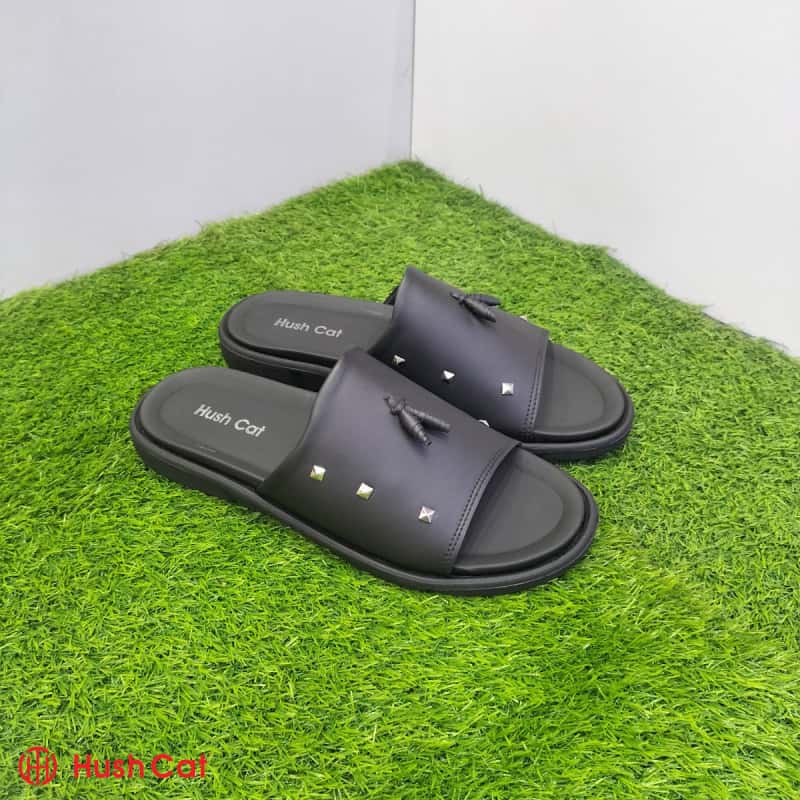 Men’s Tussel Black Slipper Slipper